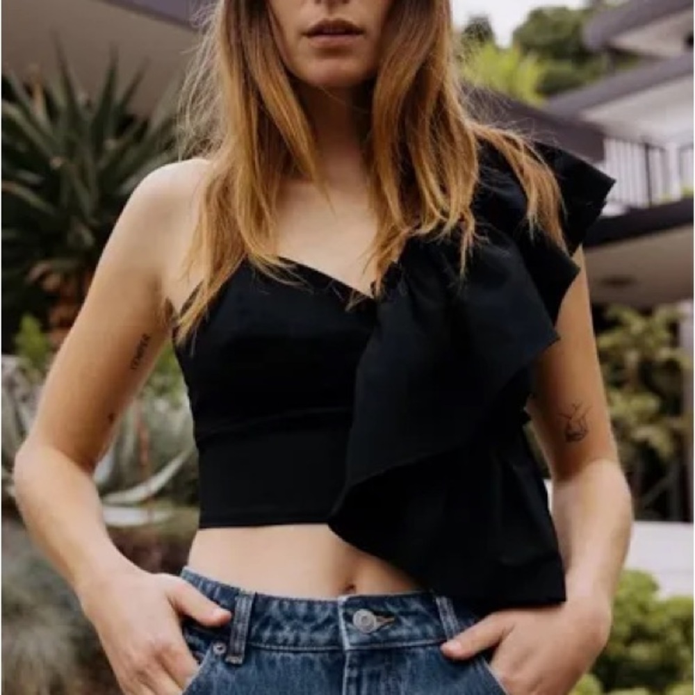 ZARA Black Ruffled One-Shoulder Top - Picture 2 of 2